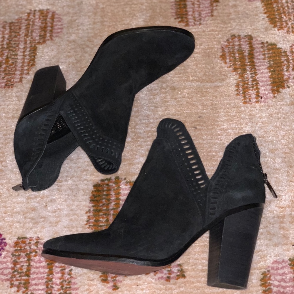 Vince Camuto Fileana Split Shaft Bootie